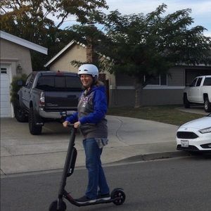 Meet your Posher, Lisa